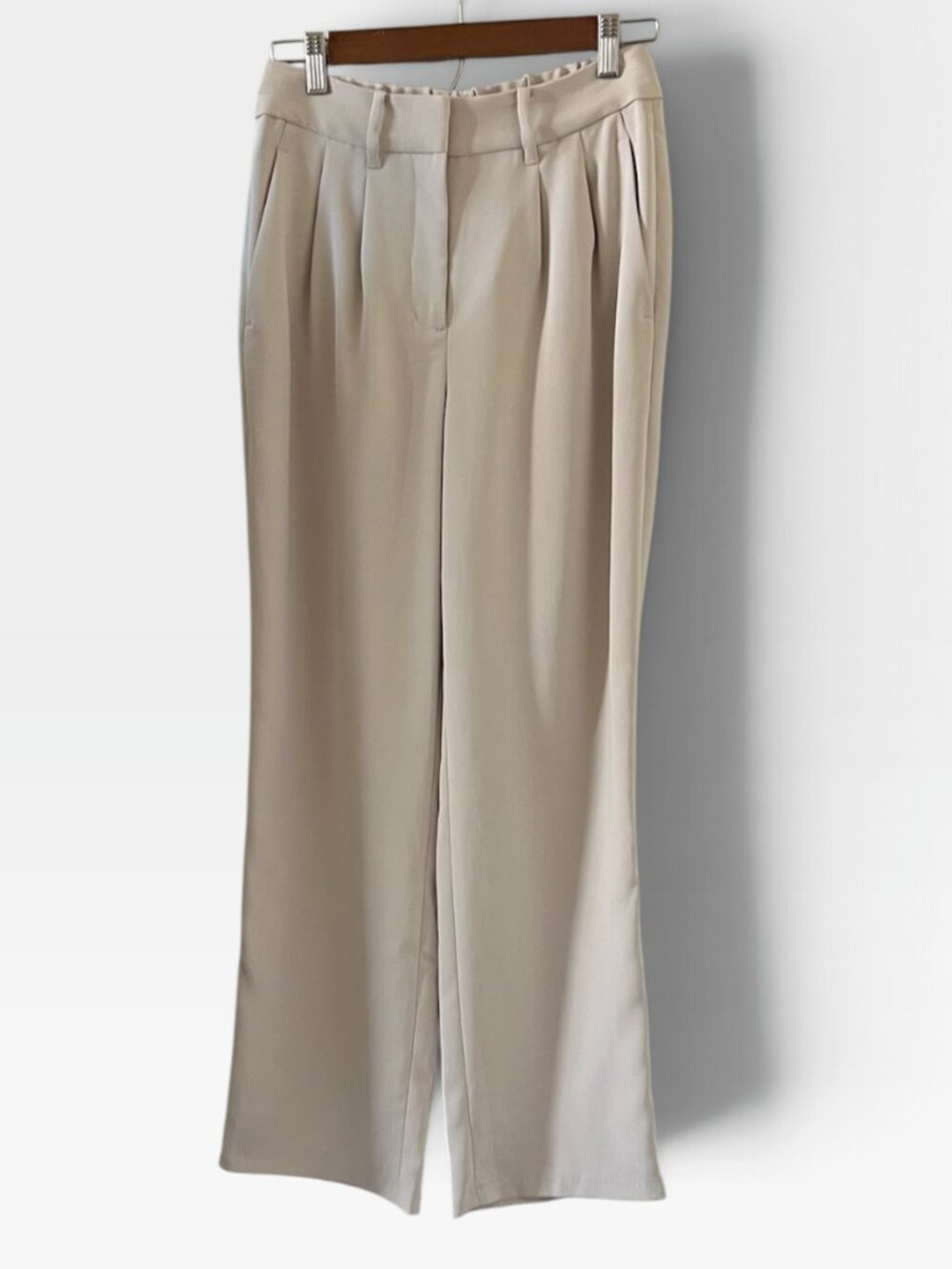 Quince NEW Pleated Front Trousers In Light Sand Size 2